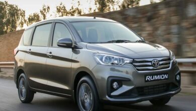 Ertiga को पटकनी देकर फर्राटे से दौड़ रही Toyota Rumion की 7-Seater कार, दे रही 26KM माइलेज 1