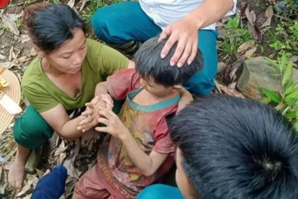 Boy, 6, lost in Vietnam forest for 5 days survived on leaves, fruit